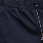 Image de shorts en coton navy par Ami PARIS pour hommes - Saison Printemps-Été 2025 - Détail Vue 8