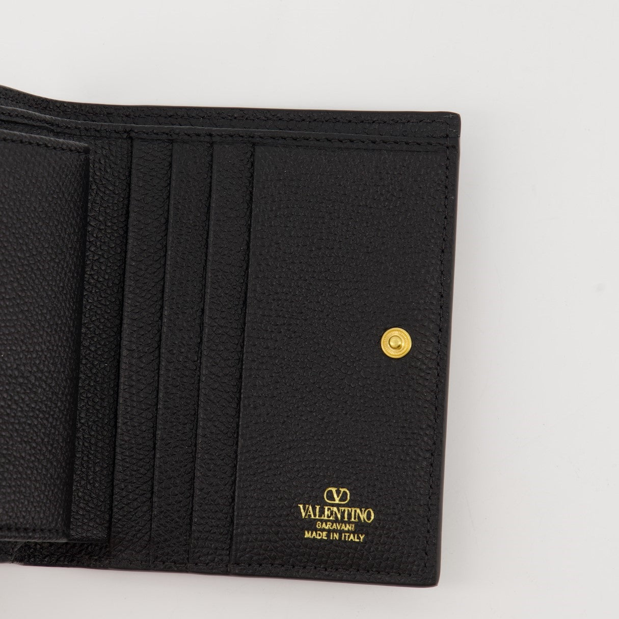 Valentino Garavani, black leather wallet, grained leather, VLogo Signature, luxury accessory