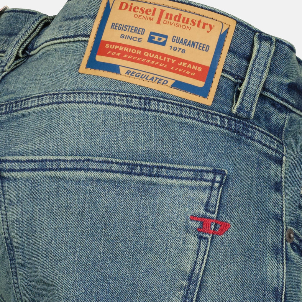 Image de D-Struck Jeans 2019 par Diesel pour hommes - Saison Printemps-Été 2025 - Détail 10