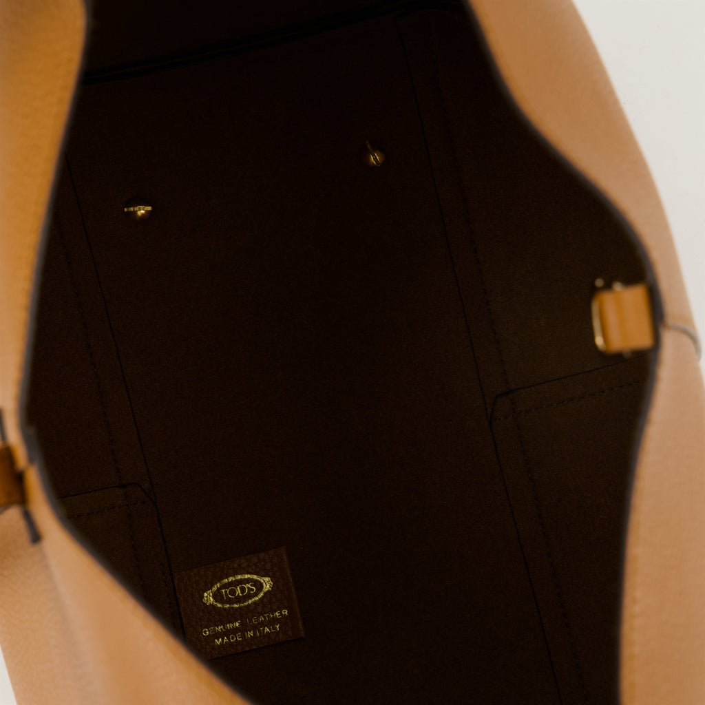 brown leather handbag, T Timeless collection, Tod's handbag, luxury accessories, women's fashion