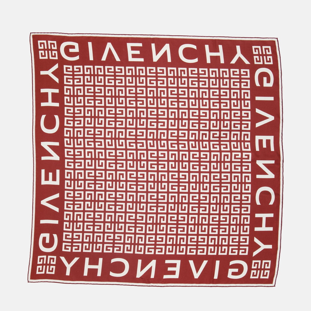 Imagen de una bufanda cuadrada de seda roja de Givenchy para mujeres - Temporada Primavera-Verano 2025 - Vista trasera