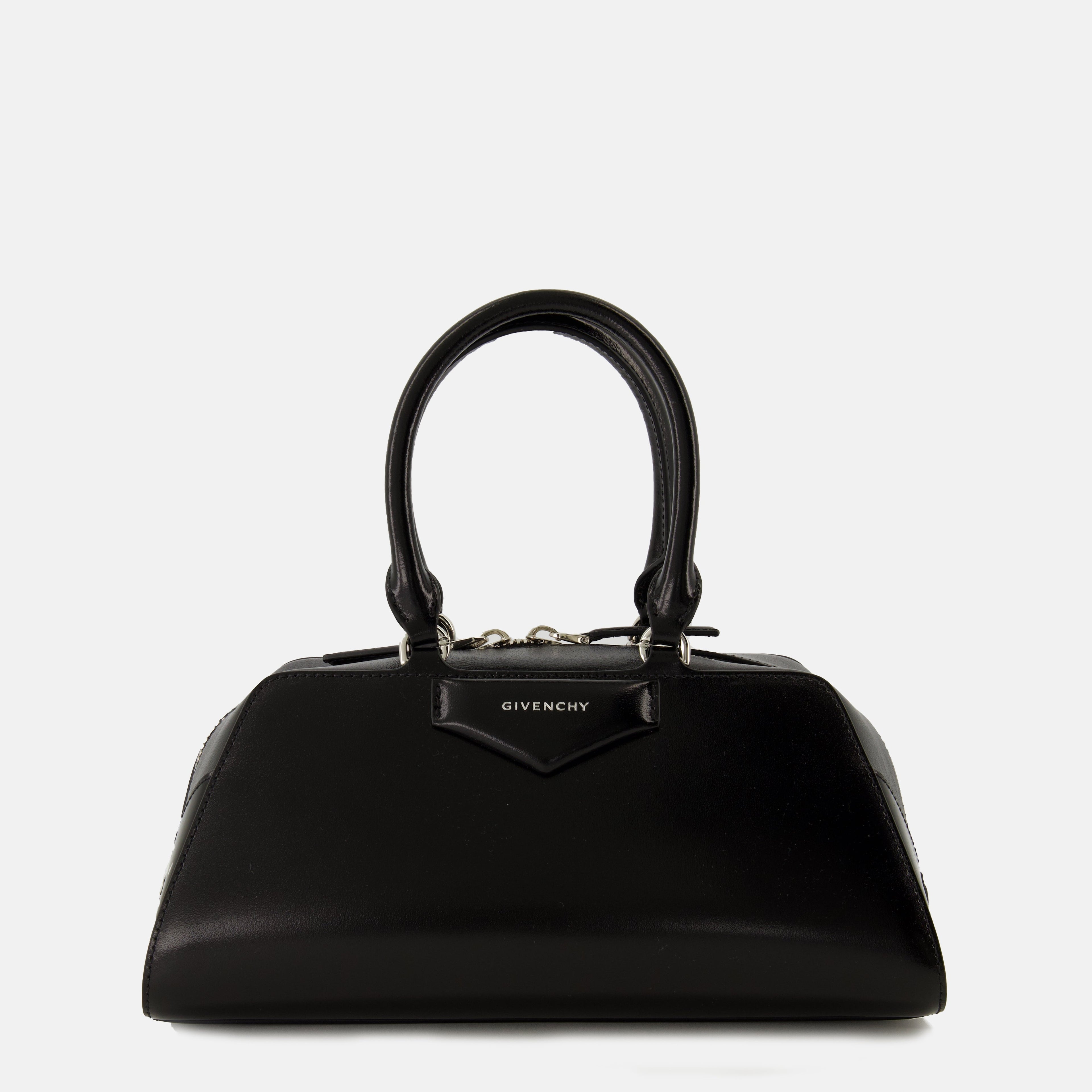 Givenchy handbag, Antigona bag, black handbag, premium leather bag, luxury accessories