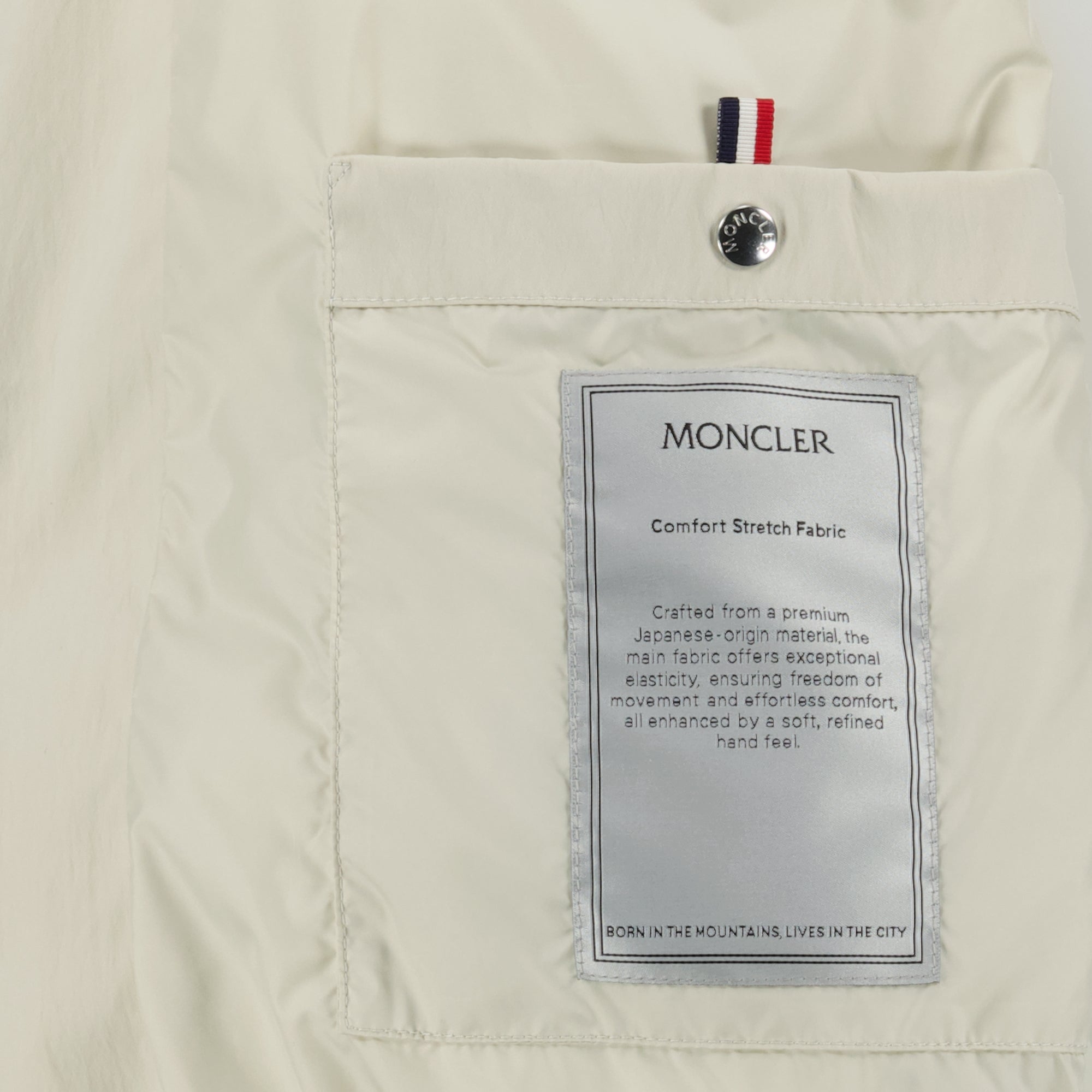 Image of Typeray Windbreaker by Moncler for Men - Season Spring-Summer 2026 - Detail View 2