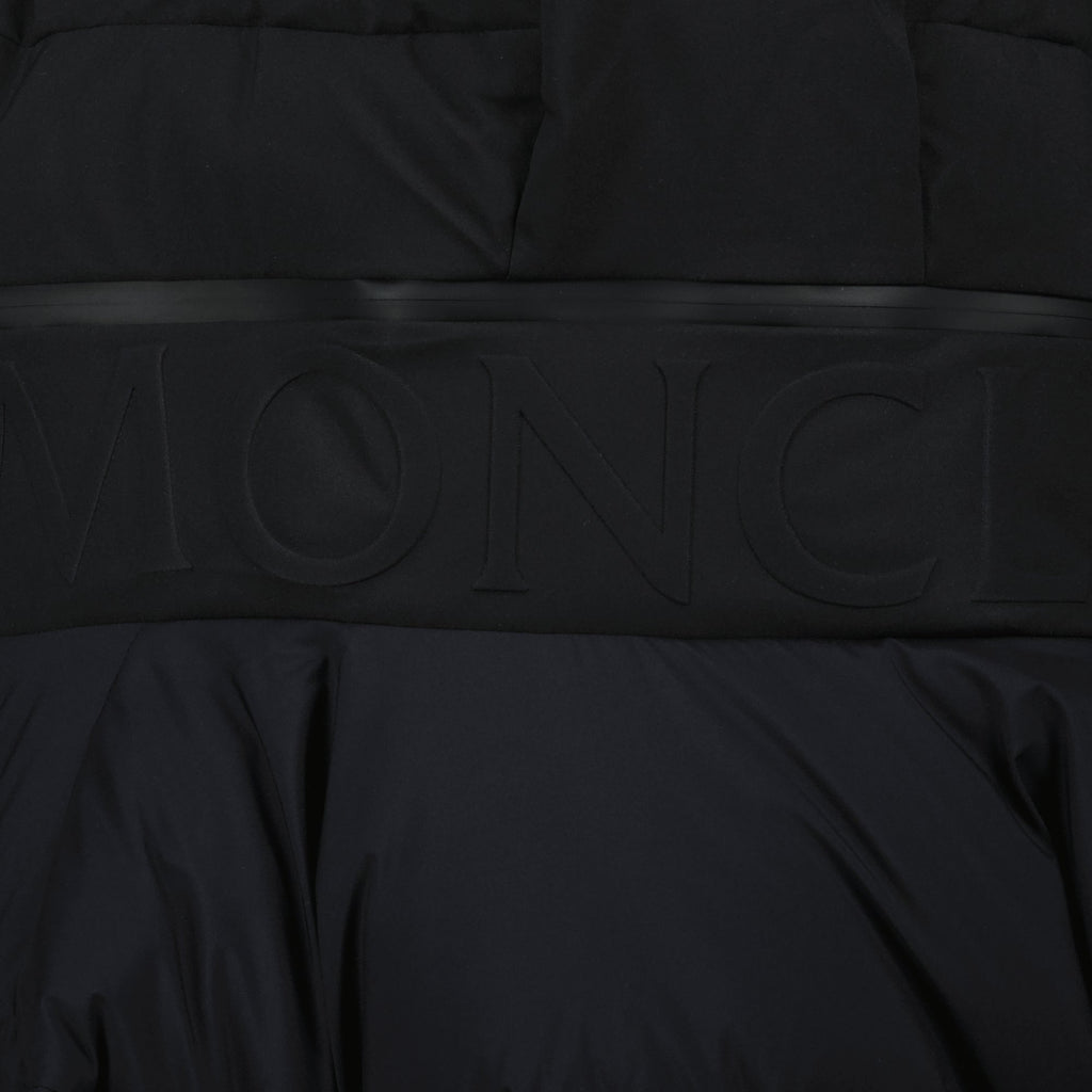 Moncler의 남성용 La Doudoune Forez Noir 이미지 - 2025 가을-겨울 시즌 - 제품 세부정보 보기 2