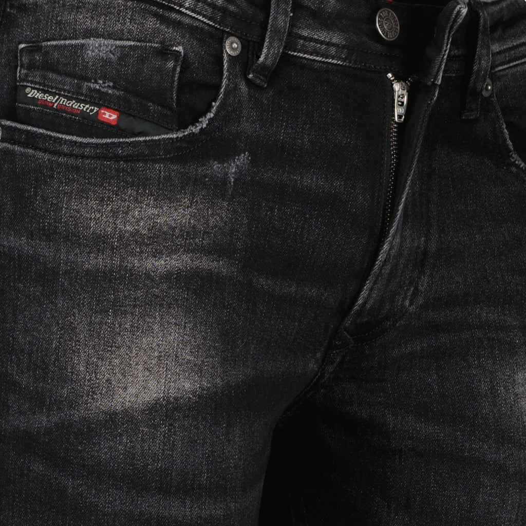 Diesel Jean Sleenker, slim fit jeans, five-pocket denim, black washed jeans, men's casual wear