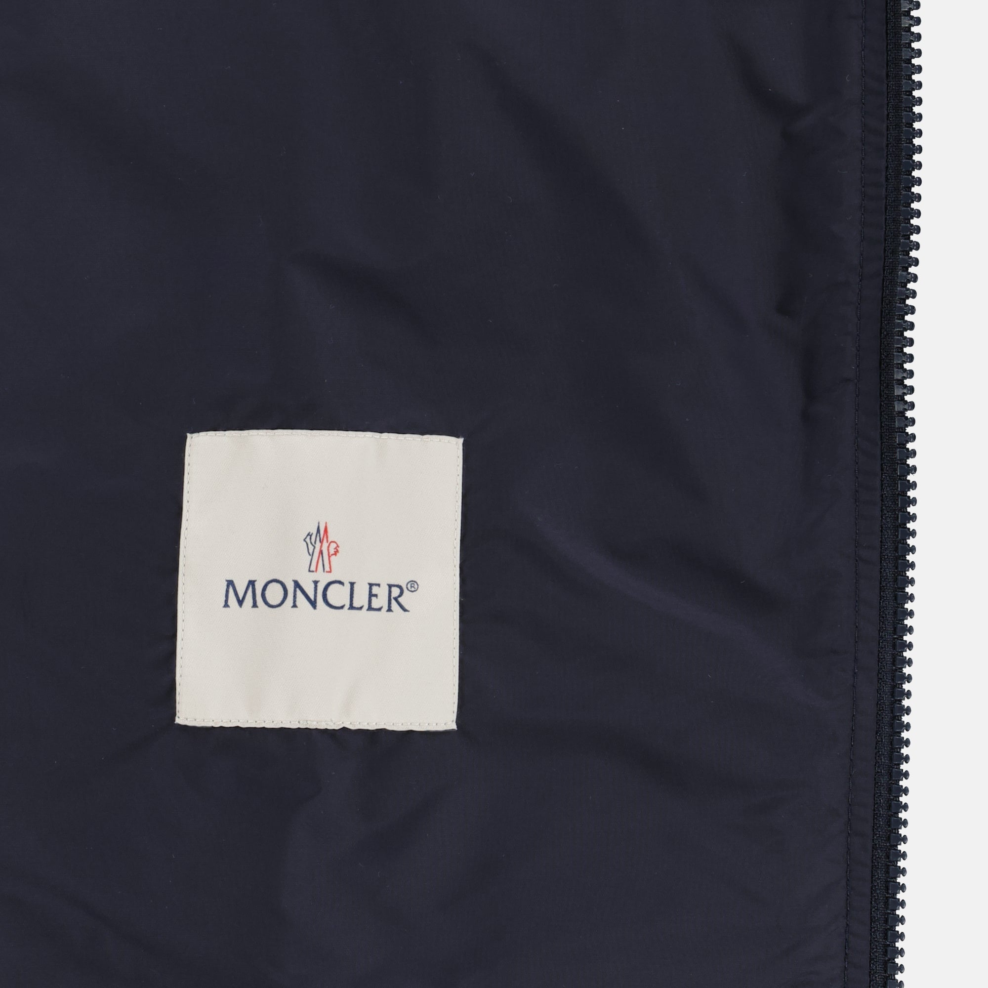 Image of Coupe-Vent Etiache Marine by Moncler for Men - Season Spring-Summer 2026 - Detail View 2