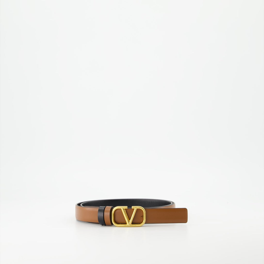 Reversible VLogo belt, leather accessory, adjustable belt, Valentino Garavani belt, signature buckle