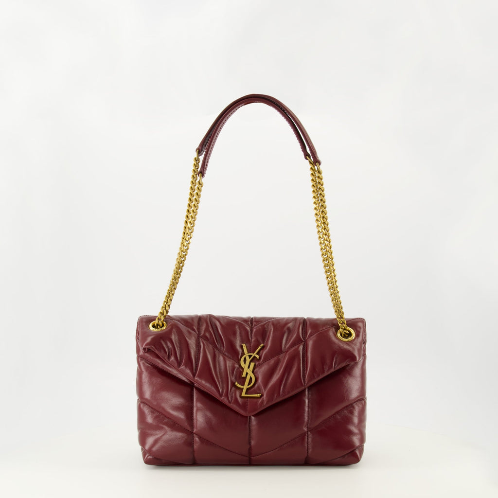 サン・ローランの女性用サック・パファー・ボルドーの画像 - シーズン秋冬2025 - フロントビュー