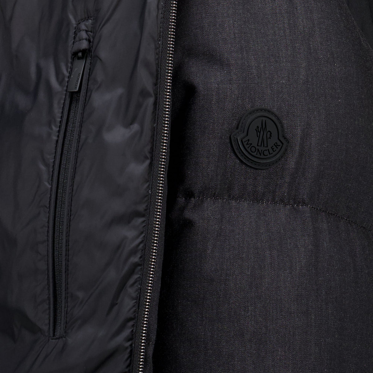 Chaqueta de plumón negra Oulojoki