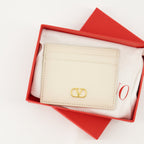 VLogo cardholder, beige cardholder, calfskin accessories, elegant cardholder, designer cardholder