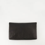 pochette enveloppe en cuir dagneau saint laurent women 15431976190332