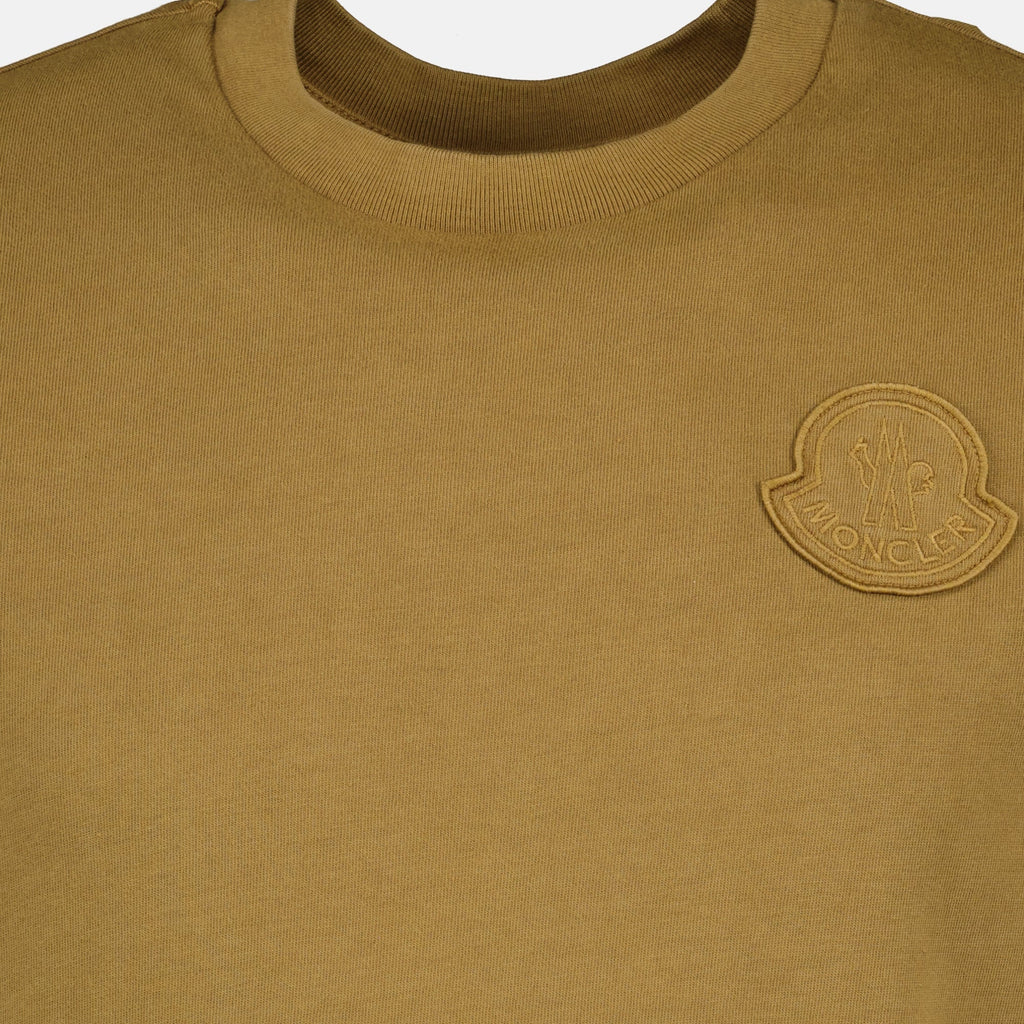 Image du T-shirt à logo brodé marron de Moncler pour Homme - Saison Printemps-Été 2026 - Détail vue 2