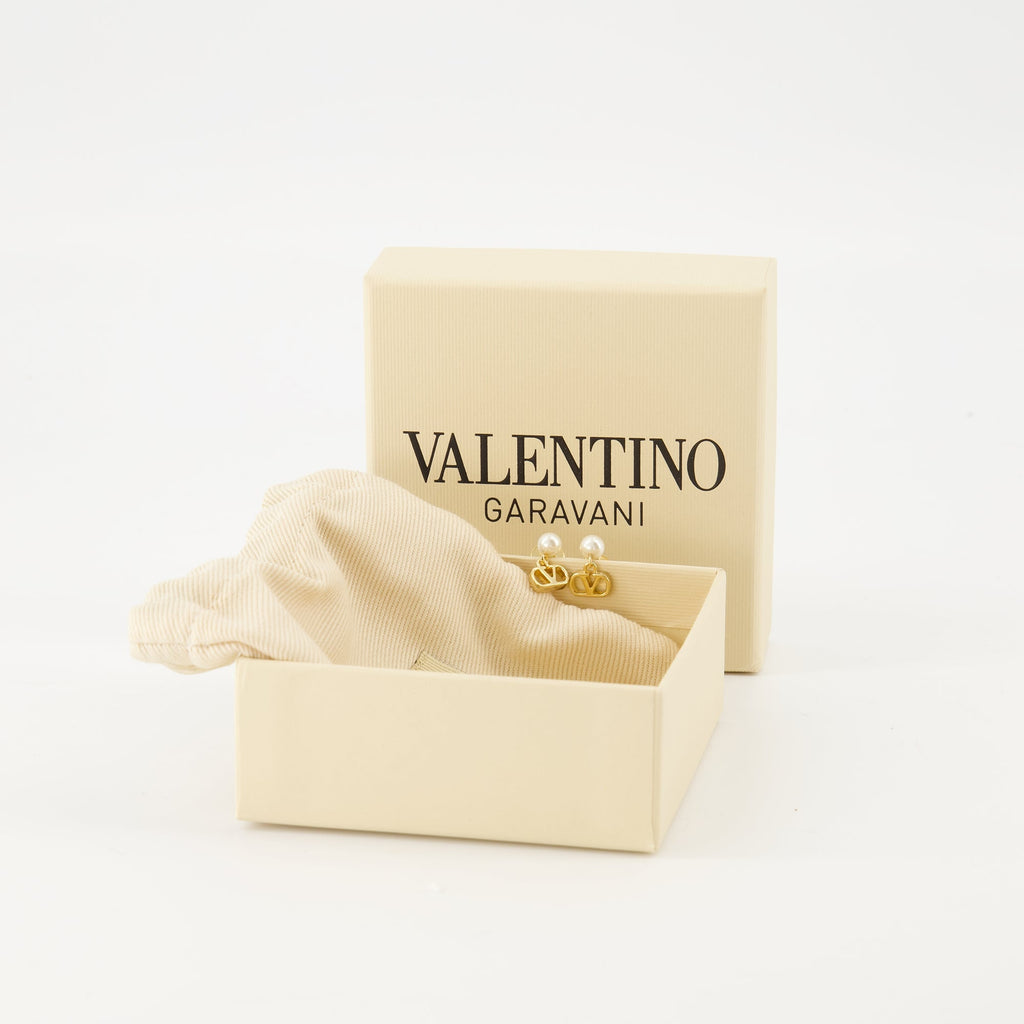 Vlogo Earrings, Valentino Garavani, earrings, gold jewelry, resin pearls
