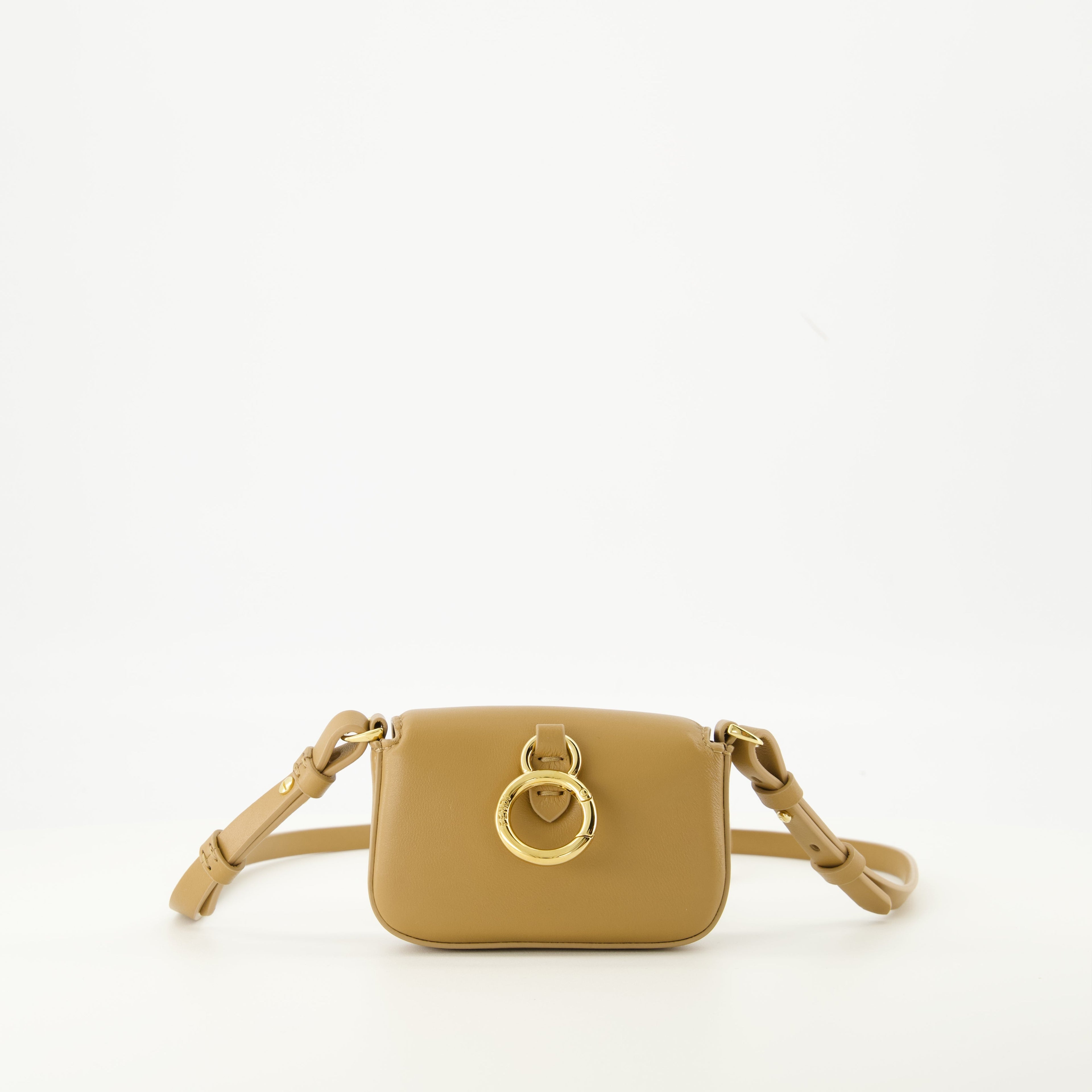 Fendi Baguette Bag, beige handbag, women's accessories, lambskin bag, fashionable shoulder bag
