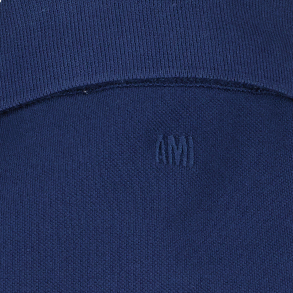 Image of Polo ami de coeur tissé bleu beige by Ami PARIS for Unisex - Season Spring-Summer 2026 - Detail View 2
