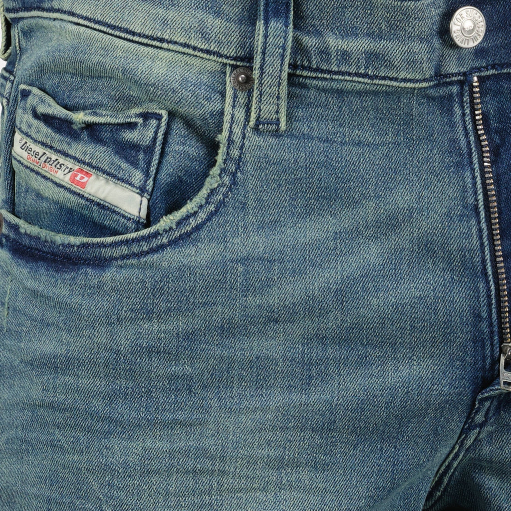 Image de D-Struck Jeans 2019 par Diesel pour hommes - Saison Printemps-Été 2025 - Détail 8