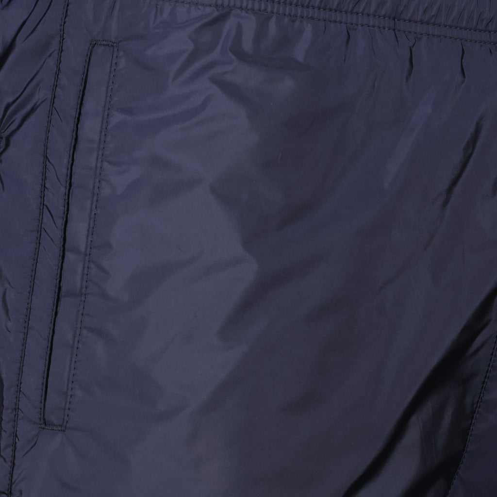 프라다 수영 반바지 - 리나일론 블랙 이미지 - 남성용 - 시즌 봄-여름 2026 - 디테일 보기 2