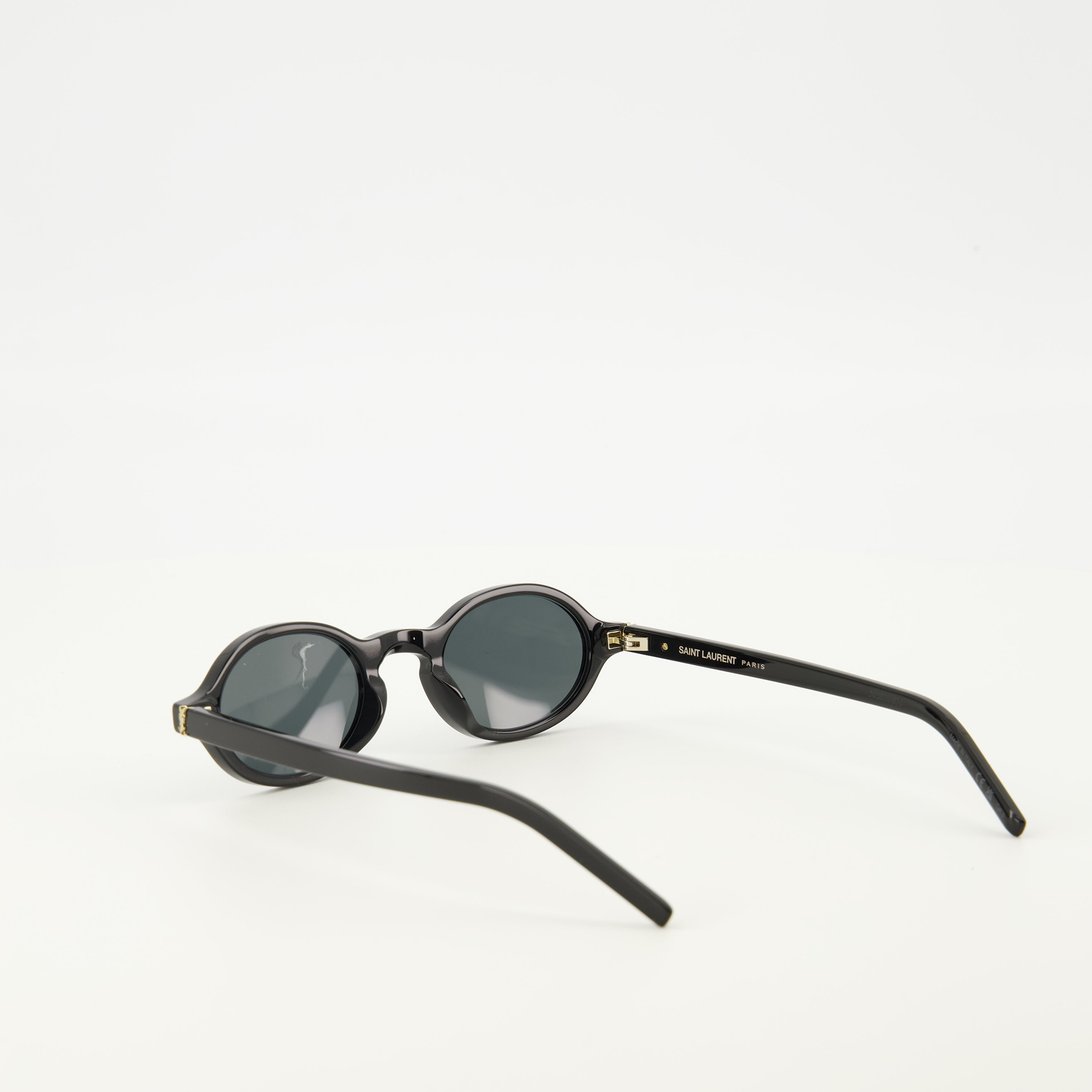 Image of SL M161 Black Sunglasses by Saint Laurent for Unisex - Season Spring-Summer 2026 - Detail View 1