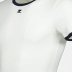 Bild des weißen und schwarzen Signature-T-Shirts von Courrèges für Männer - Saison Frühling-Sommer 2025 - Detailansicht 1