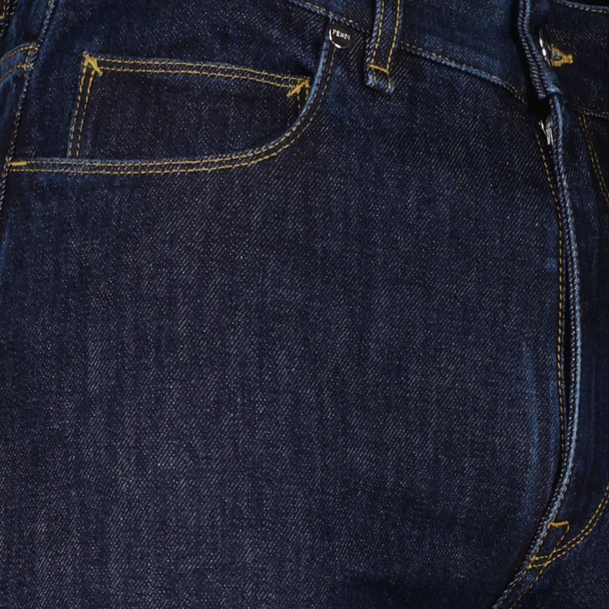Vaqueros rectos de denim sin tratar