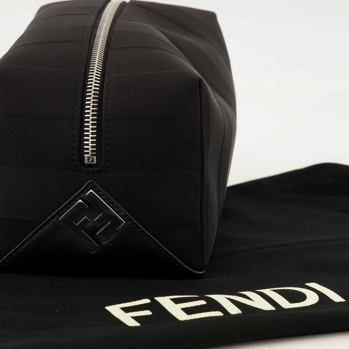 Saco de Fecho Elegante - Marca Genérica