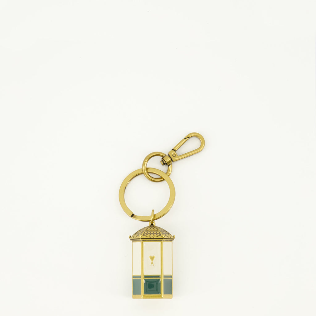 Ami PARISによるユニセックス用アミ・パリス・キオスク・メタル・キーホルダーの画像 - シーズン春夏2026 - 前面ビュー