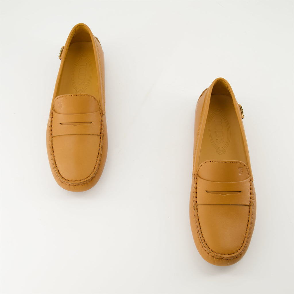 Tod's loafers, Gommino loafers, leather footwear, luxury loafers, brown leather shoes
