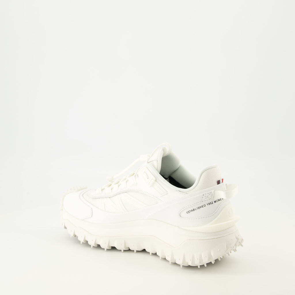 Imagen de las Zapatillas Trailgrip GTX de Moncler para hombres - Temporada Primavera-Verano 2026 - Vista trasera derecha en tres cuartos