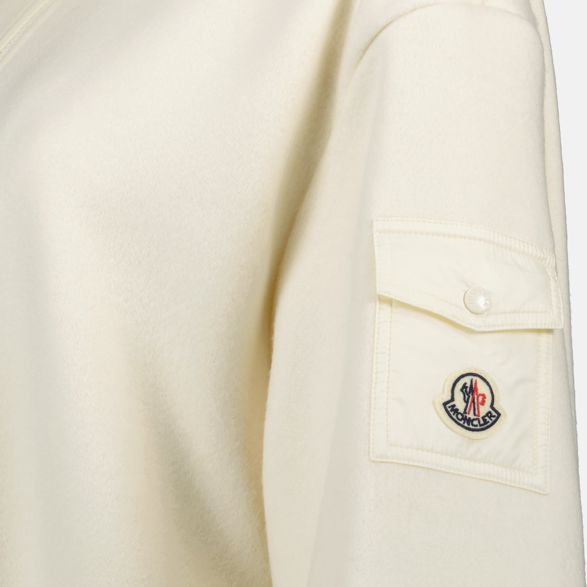 화이트 울 지퍼 케이프