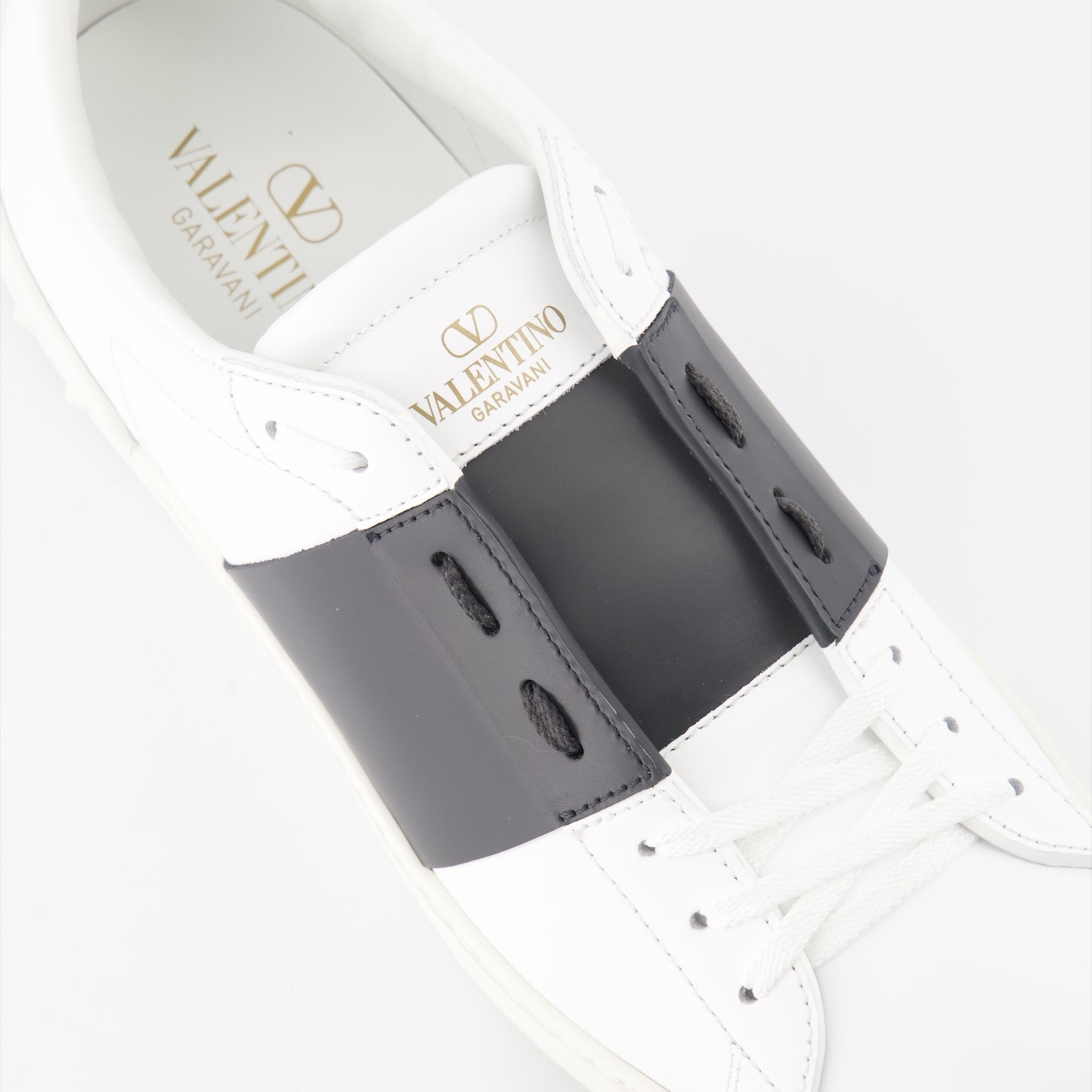 Baskets Open Blanches et Noires