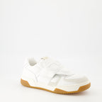 Bild von Joie de Jouer weißen Sneakers von Valentino Garavani für Männer - Saison Herbst-Winter 2025 - Vorderansicht rechts im Dreiviertel