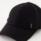 Imagen de gorra de terciopelo negro de Saint Laurent para unisex - Temporada Otoño-Invierno 2025 - Vista de detalle 2