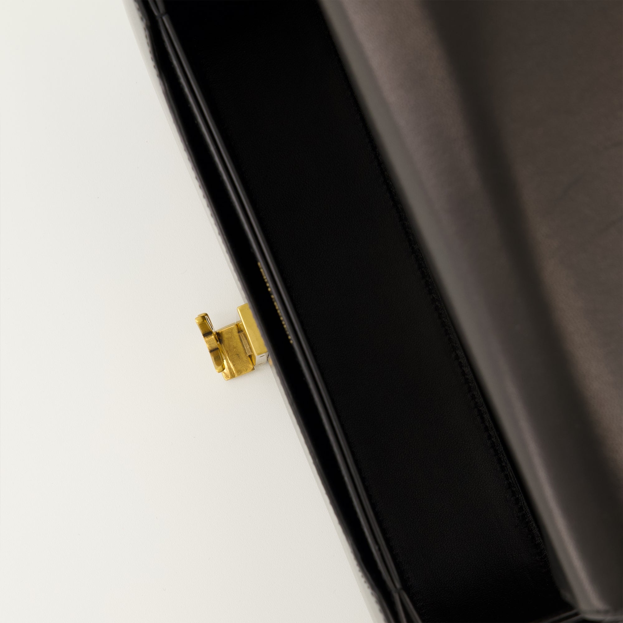 Le Sac Voltaire, Saint Laurent bag, smooth calf leather, adjustable shoulder strap, 2025 Fall-Winter collection