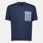 Bild eines T-Shirts mit Denim-Tasche von Moncler Grenoble für Herren - Saison Frühling-Sommer 2026 - Vorderansicht