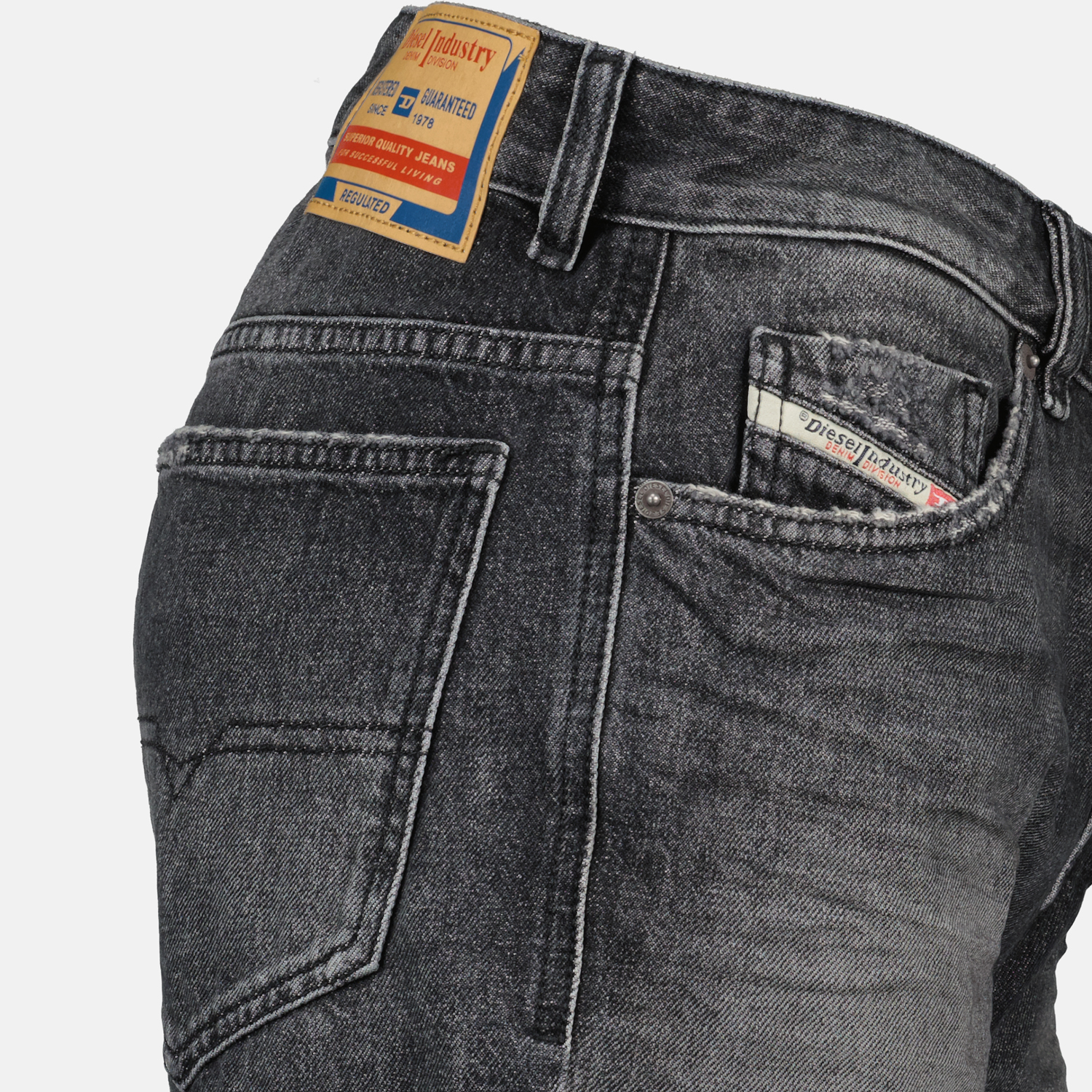 denim shorts, black shorts, casual wear, D-Fin shorts, cotton elastane shorts