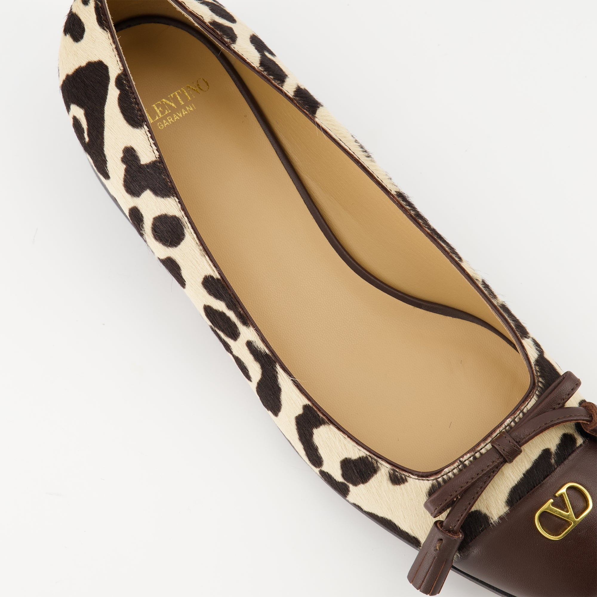 Valentino Garavani ballerines, leopard print shoes, luxury slip-on ballet flats, VLogo Signature footwear, designer leather ballerinas