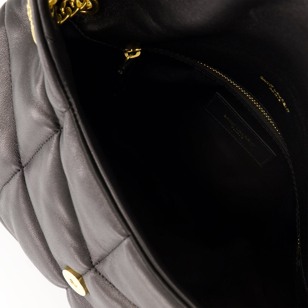 Bilde av Le Sac Puffer Small Noir av Saint Laurent for kvinner - Sesong Høst-Vinter 2025 - Detaljvisning 2