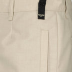 Image de shorts en laine par Fendi pour hommes - Saison Printemps-Été 2024 - Vue en détail 8