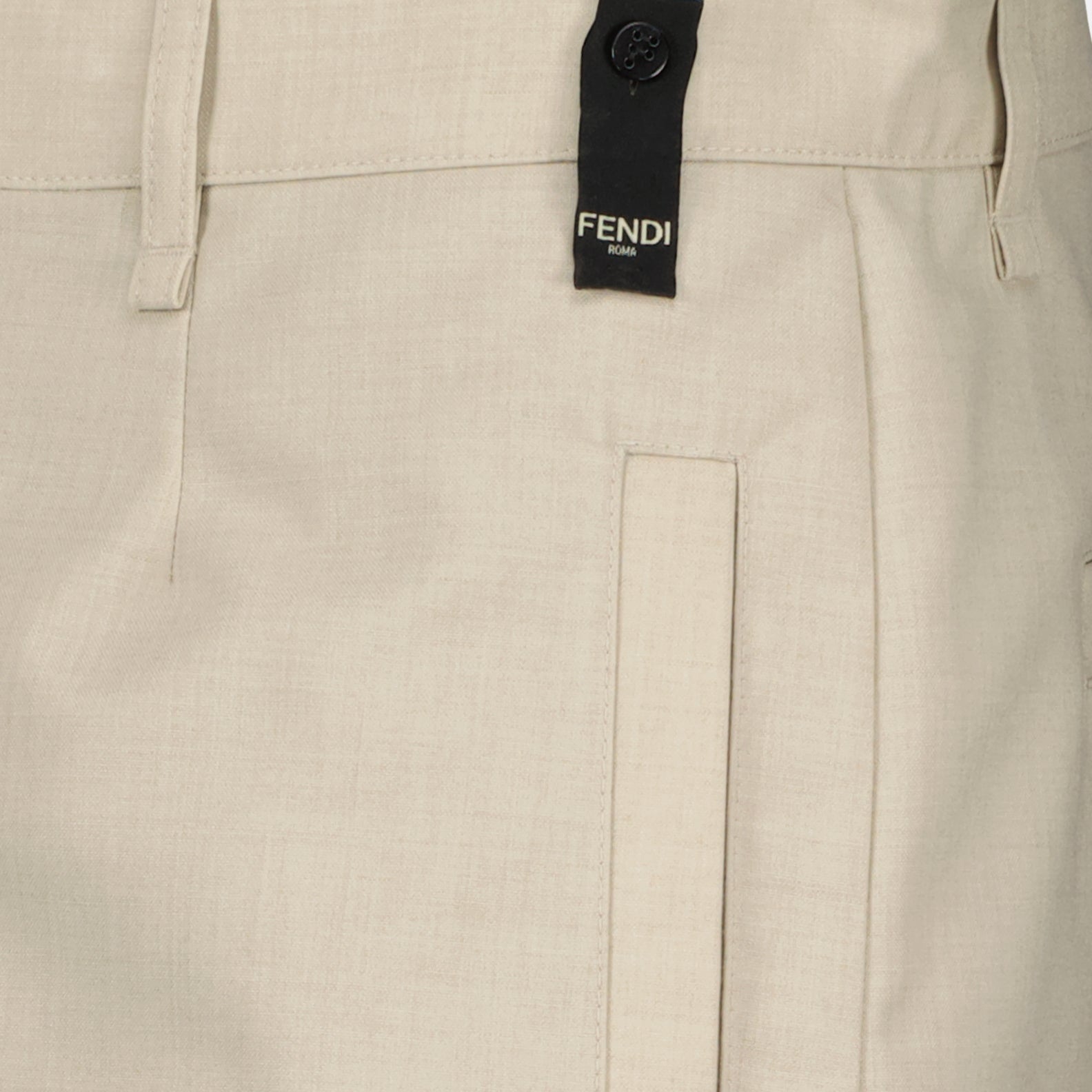 メンズのFendiによるウールショーツの画像 - シーズン春夏2024 - 詳細ビュー8