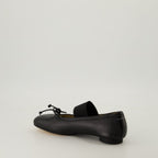 Image of Black Leather Anatomic Ballerinas by Mm6 for Women - Season Autumn-Winter 2024 - Back Right Three-Quarter View