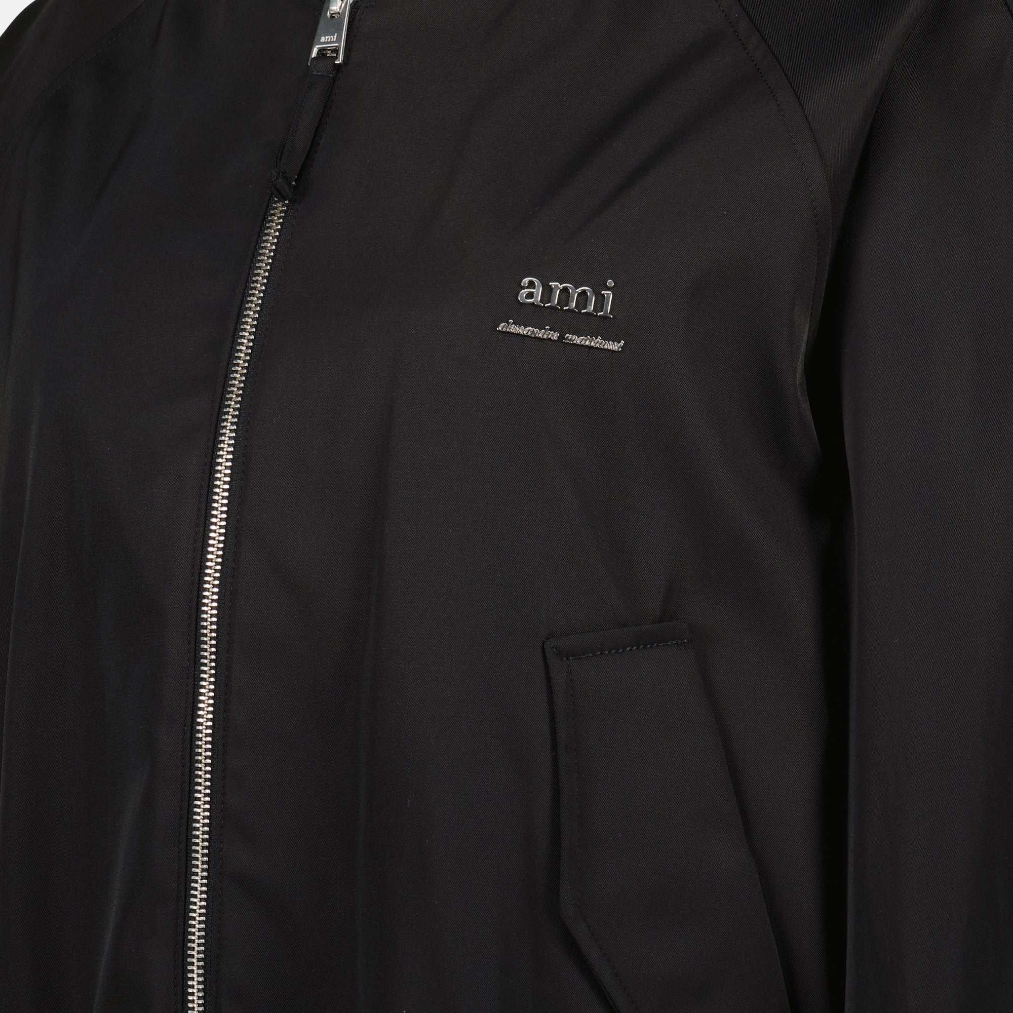 ボンバージャケット