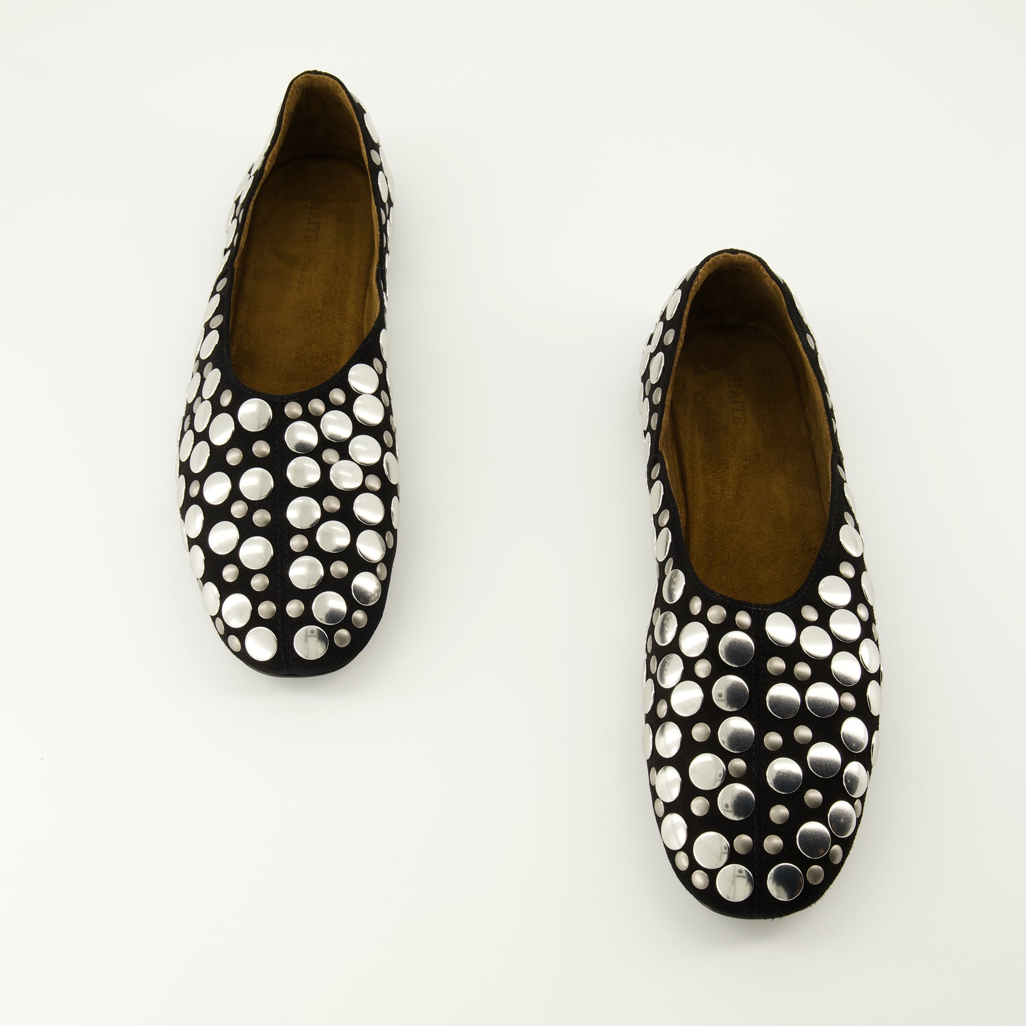 Imagem das Ballerinas Jane em Camurça Preta da Khaite para Mulheres - Temporada Primavera-Verão 2026 - Vista Superior do Par