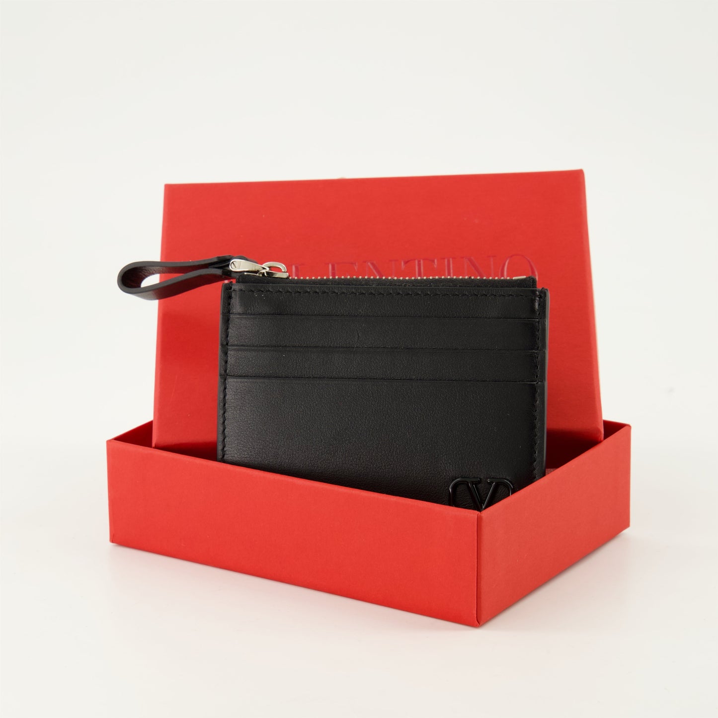 VLogo card holder, black leather card holder, Valentino Garavani accessory, elegant card holder, men's leather card holder