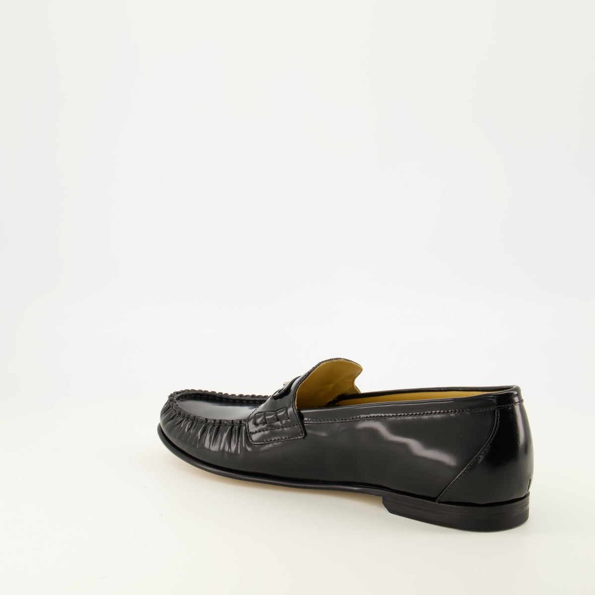Scrunch leather loafers