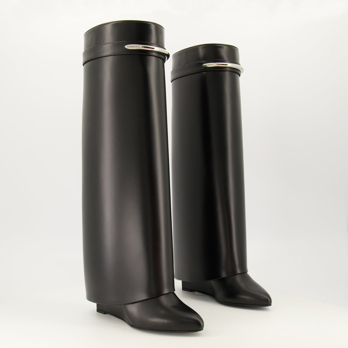 Shark Pinch Boots