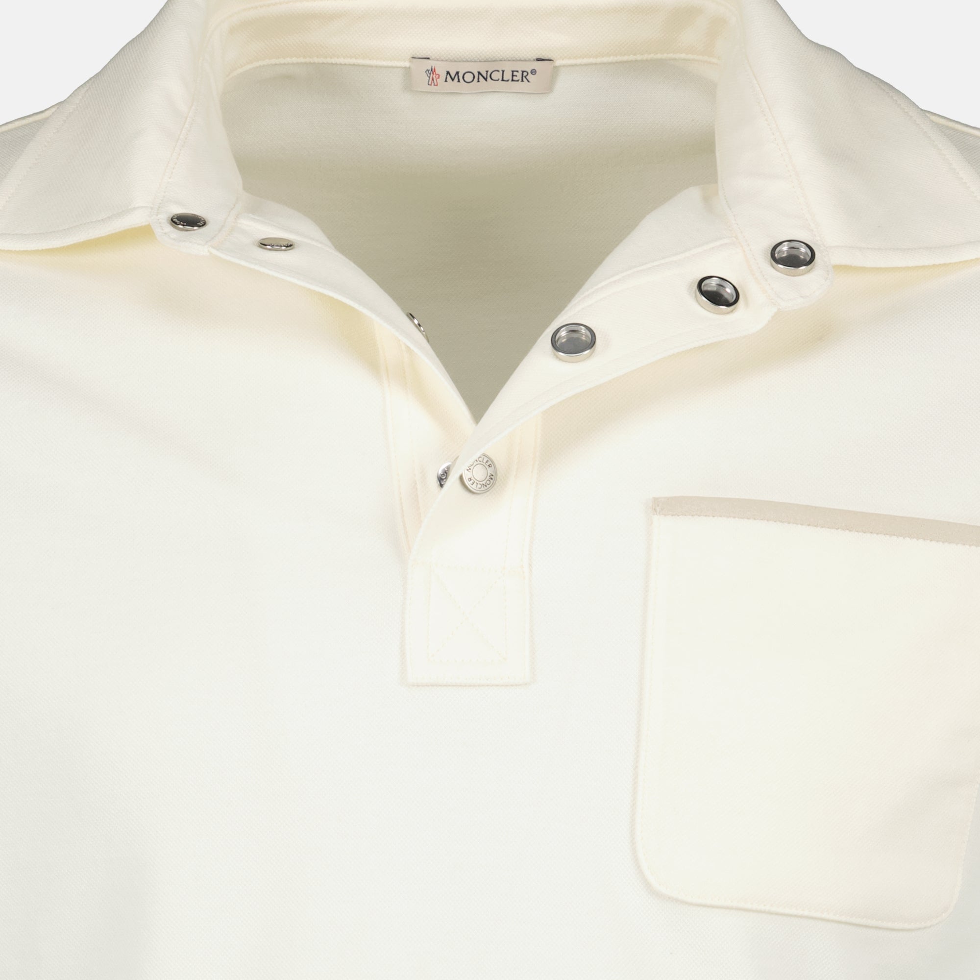 Immagine del polo in cotone Piqué beige di Moncler per uomini - Stagione Primavera-Estate 2026 - Vista dei dettagli 2