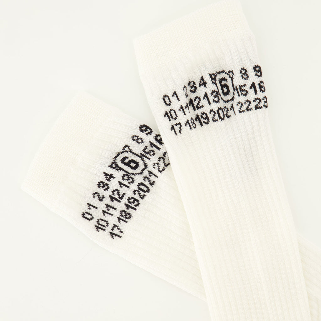 Chaussettes Blanches à Ribs Mi-Mollet