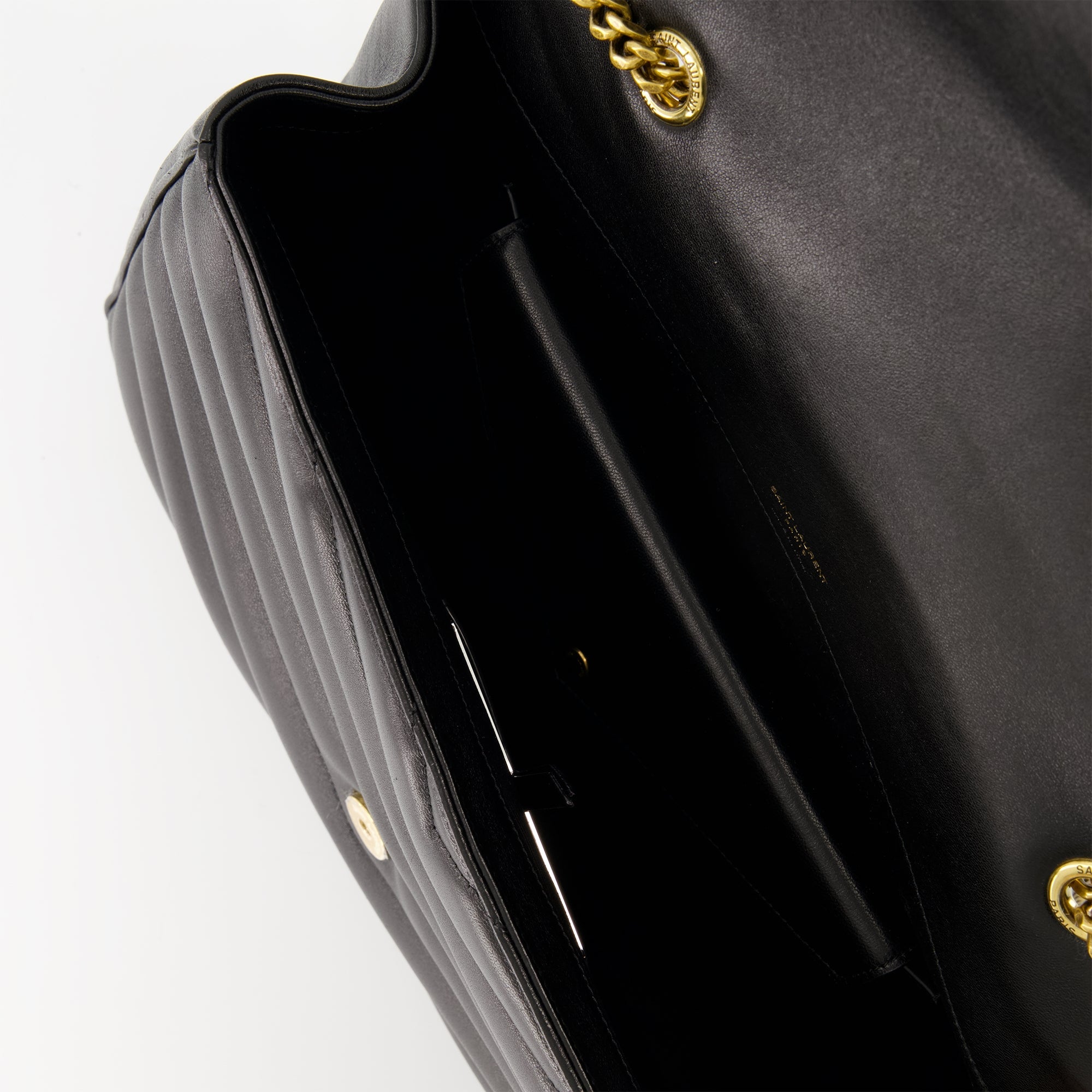 Image of Le Sac Loulou Large by Saint Laurent for Women - Season Spring-Summer 2025 - Detail View 2