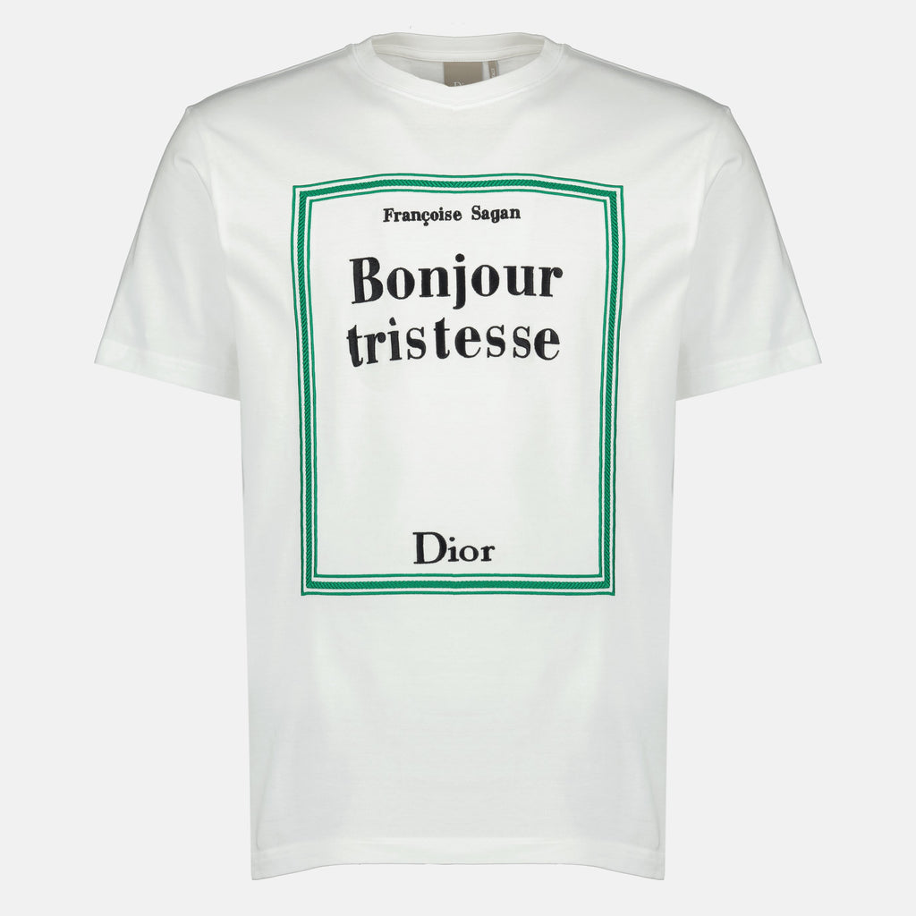 T-shirt com Capa de Livro Bordada Branca