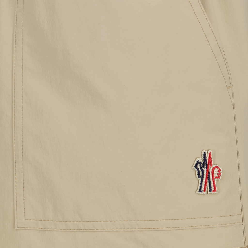 주름진 기술 쇼츠